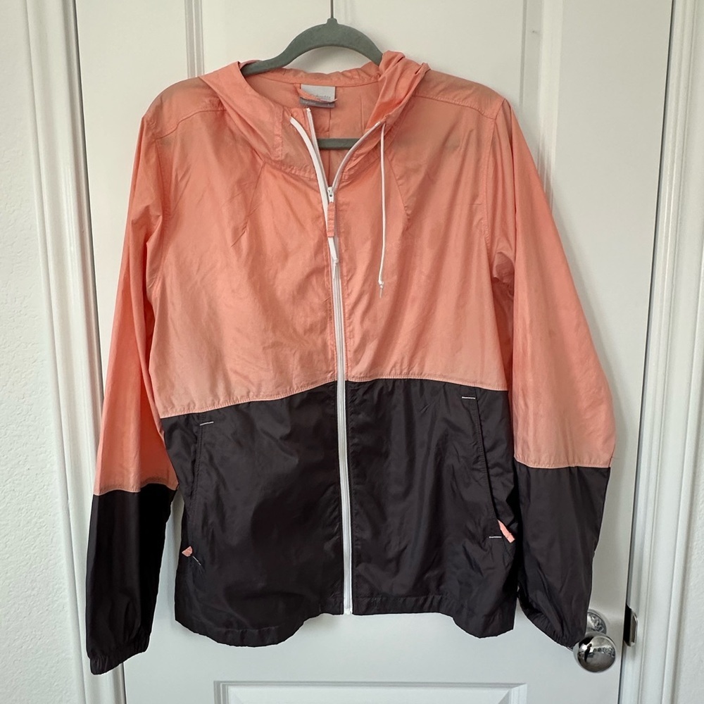 Columbia Women's Utility Wind Breaker Hooded Jacket